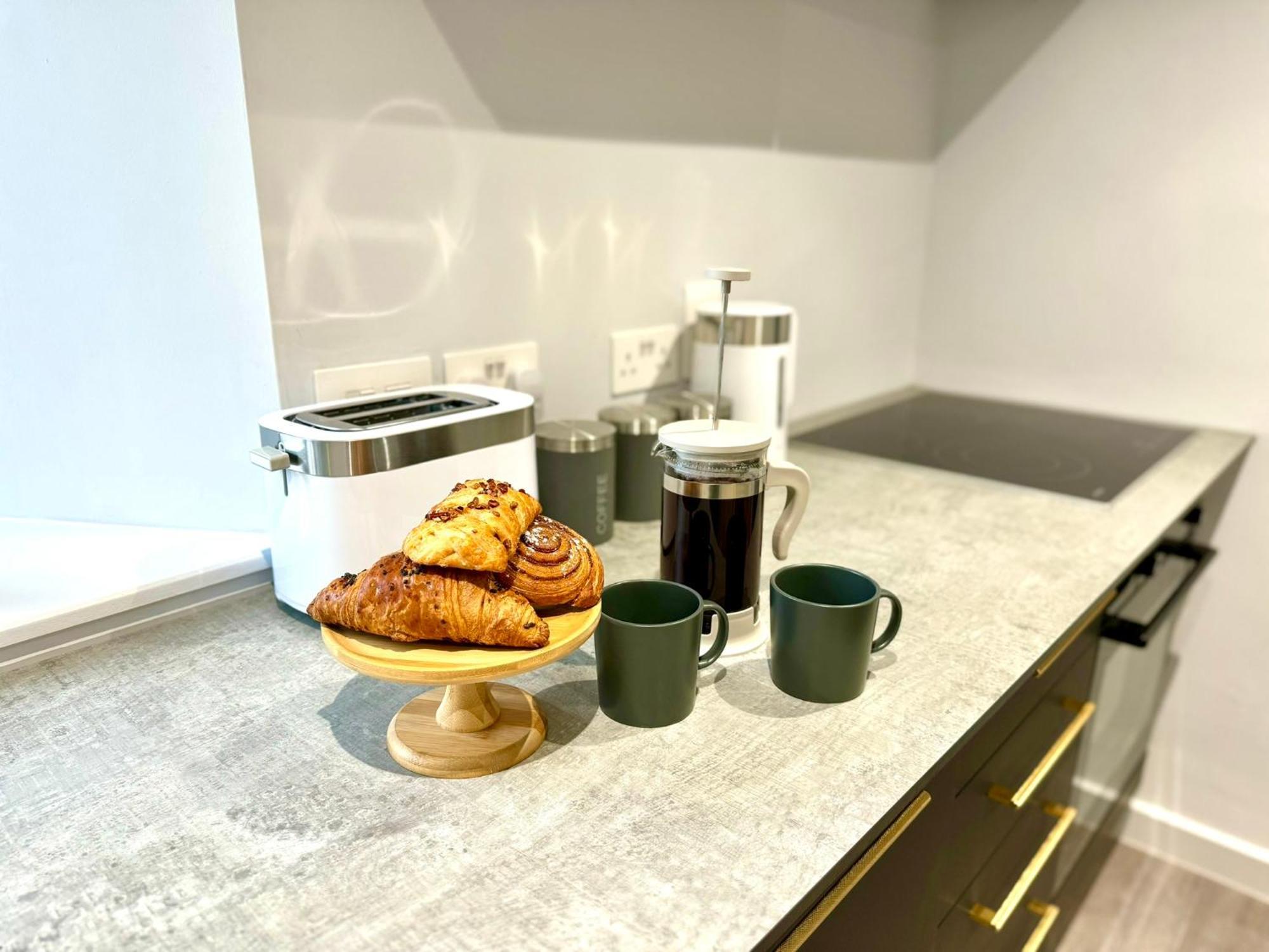 Amazing Large 3 Bedroom Apartment - Sleeps 8! Bournemouth Exterior foto